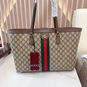 Gucci Beige GG Supreme Canvas Tote with Green-Red Web Stripe
